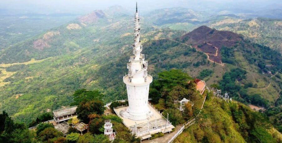 Kandy: Ambuluwawa Day Tour by TukTuk with Local Guide - Kandy viewpoints and the Lake Club dance show: culture with timing