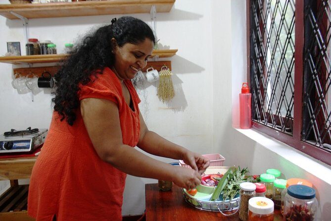 Private Market Visit and Cooking Class with Private Transfers from Kandy Hotels - Why a Private Market + Home Cooking Beats Kandy Restaurant Eating