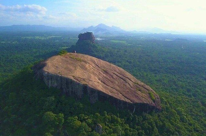 World Heritage Sigiriya and Dambulla Day Tour - Stop 2: Aluvihara Rock Cave Temple for a quieter kind of wonder
